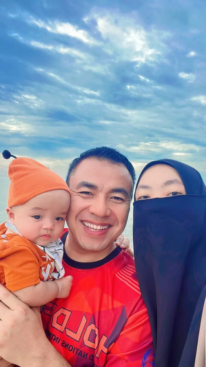 ‘Al Khawla Dipantau Rapi, Bergantung Kepada Ubat’ – Lahir 1.78kg, Salah Seorang Kembar Tiga Masih Dirawat di NICU, Ibu Bapa Mohon Doa