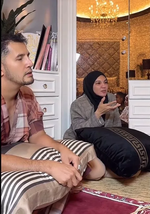 "Raudhah Paling Memahami…" Aliff Syukri Sampaikan Nasihat, Gelagat Anak Jadi Tumpuan Ramai 18 “Raudhah Paling Memahami…” Aliff Syukri Sampaikan Nasihat, Gelagat Anak Jadi Tumpuan Ramai