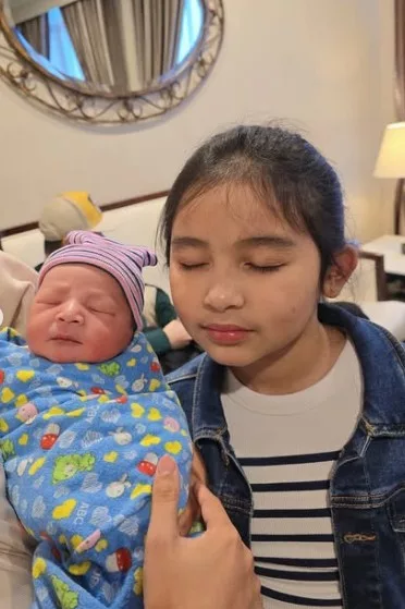 “Pelengkap Kami, Heizo” Cantiknya Nama Anak Nina Ismail Sabri, Simple!