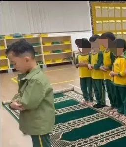 Anzalna Nasir Sebak Eidrees Jadi Imam Solat Hajat GSF, Kehadiran Anak Siti Nurhaliza Jadi Makmum Raih Perhatian