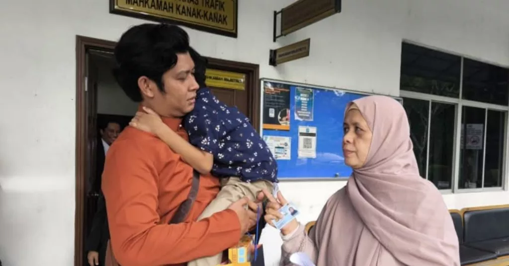 Setelah 18 Bulan, Adik Kepada Zayn Rayyan Dipulangkan Ke Pangkuan Bapa. 14 Syarat Kena Dipatuhi