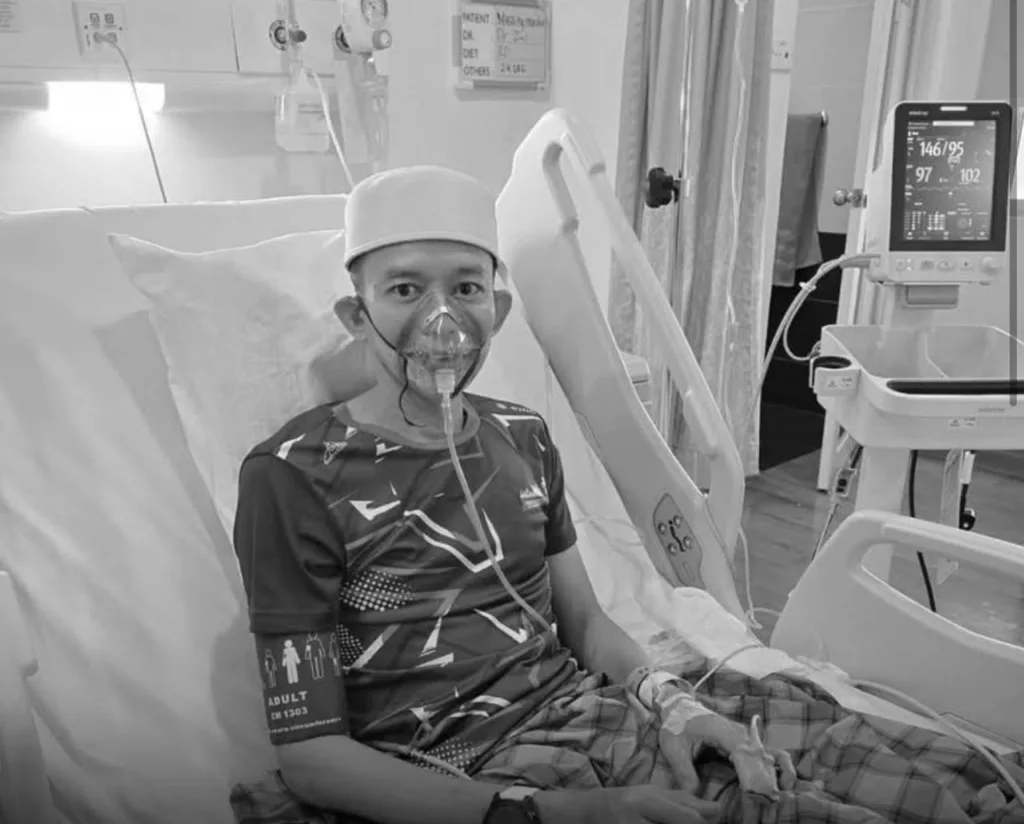 ‘Kalau Rindu Pandang Langit Dan Senyum, Sebab Di Situ Abah Doakan Kamu.” Cikgu E Meninggal Dunia