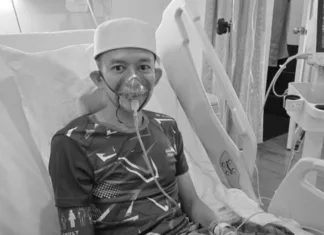 ‘Kalau Rindu Pandang Langit Dan Senyum, Sebab Di Situ Abah Doakan Kamu.” Cikgu E Meninggal Dunia