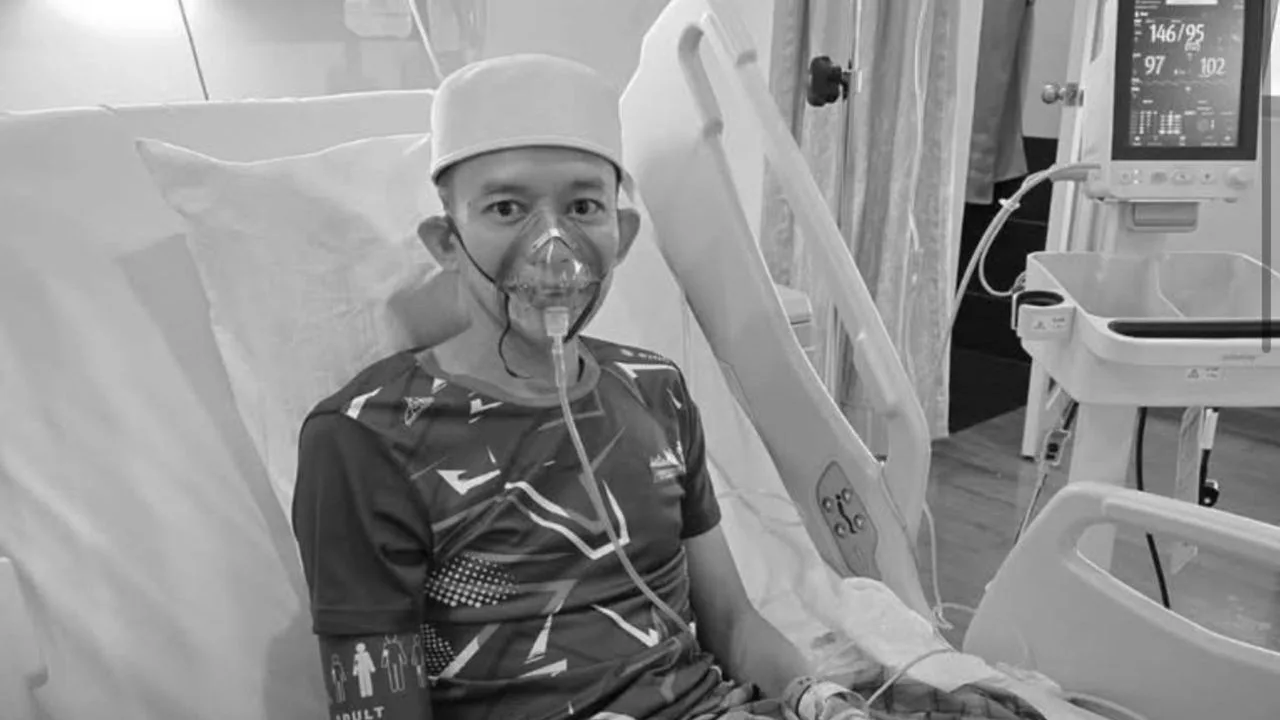 'Kalau Rindu Pandang Langit Dan Senyum, Sebab Di Situ Abah Doakan Kamu.” Cikgu E Meninggal Dunia