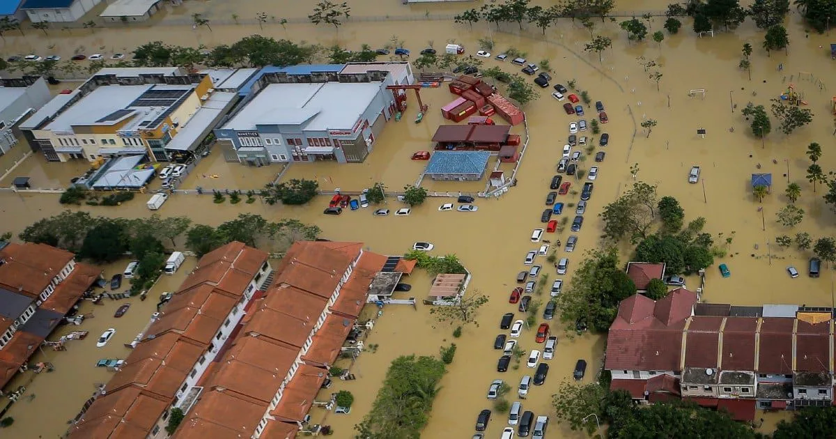 Bahaya Penyakit Akibat Air Banjir: Ibu Ayah Wajib Waspada Elak Anak Dijangkiti