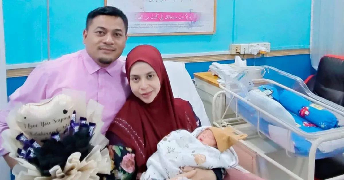 Kelahiran Anak Ke-13: Kisah Inspirasi Ustaz Shamsuri & Puan Rosnaida Cetus Rasa Kagum 4 Kelahiran Anak Ke-13: Kisah Inspirasi Ustaz Shamsuri & Puan Rosnaida Cetus Rasa Kagum