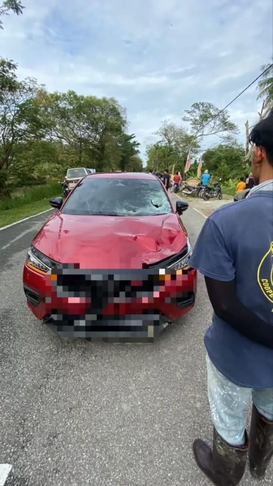 “Allah, Anak Aku” Bapa Terkejut Lihat Jasad Anak Dirempuh Kereta Bersama Rakan Baik