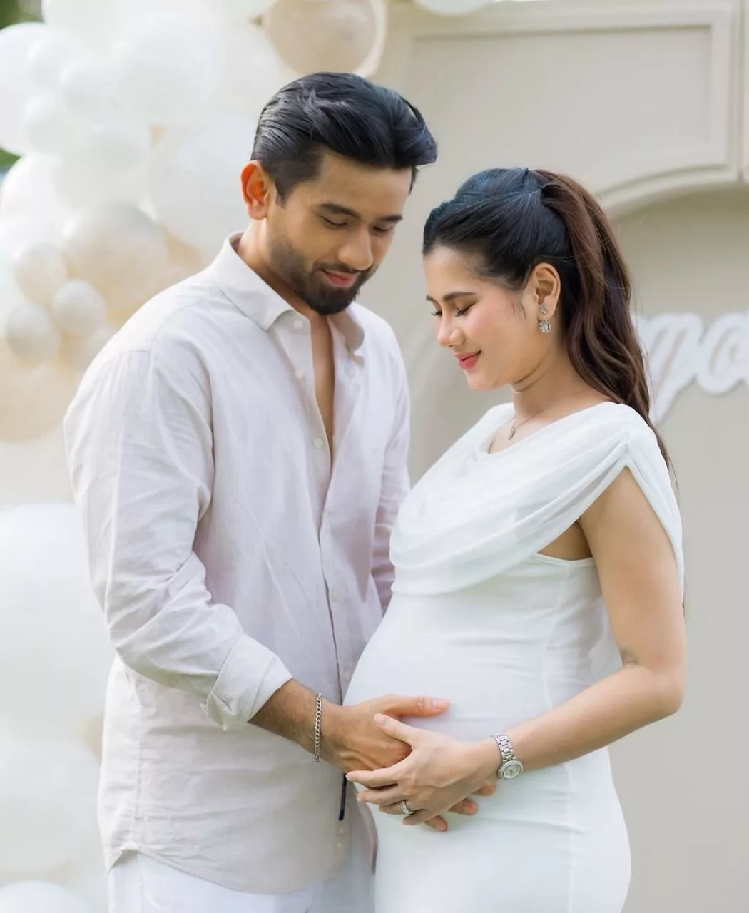 Mimpi Jadi Kenyataan: Redza Rosli & Bella Hana Bakal Timang Anak Sulung Lelaki