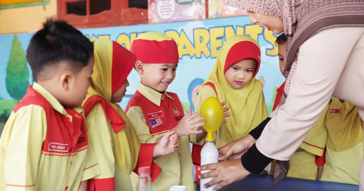 Little Ones Eduworld Dinobatkan Sebagai Prasekolah Pencapaian Unggul Pembelajaran Inklusif Untuk Top Educator Pa&Ma 2025
