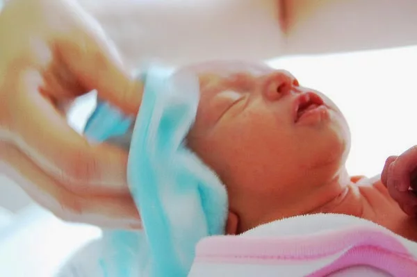 Bila Anak Demam Sampai Kena Sawan: Apa Ibu Ayah Wajib Tahu 8 Bila Anak Demam Sampai Kena Sawan: Apa Ibu Ayah Wajib Tahu