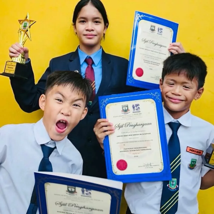 “Daddy Is Proud Of You”: Anak Cemerlang Peringkat Kebangsaan & Antarabangsa, Dr Sheikh Muszaphar Luah Syukur 5 “Daddy Is Proud Of You”: Anak Cemerlang Peringkat Kebangsaan & Antarabangsa, Dr Sheikh Muszaphar Luah Syukur