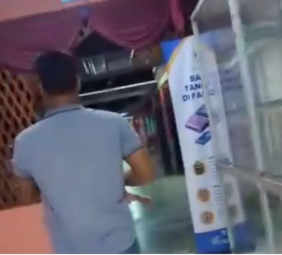 Bayi Lemas Dalam Selimut, Detik Ngeri Ibu Hampir Kehilangan Anak 6 Bayi Lemas Dalam Selimut, Detik Ngeri Ibu Hampir Kehilangan Anak