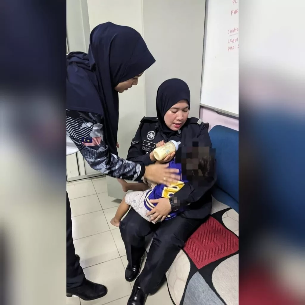 Kanak-Kanak 2 Tahun Tertinggal Di Restoran Selepas Makan Bersama Keluarga