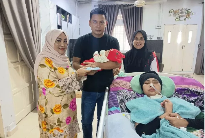 Ibu Lumpuh Seluruh Badan Selepas Lahirkan Bayi Sulung 6 Ibu Lumpuh Seluruh Badan Selepas Lahirkan Bayi Sulung