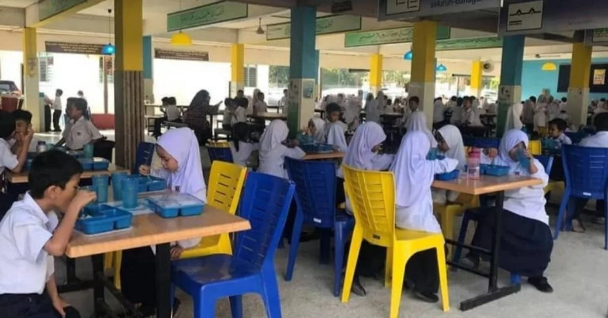 Kantin Sekolah Jual Mi Segera, Isu Pemakanan Anak Kembali Dipersoal