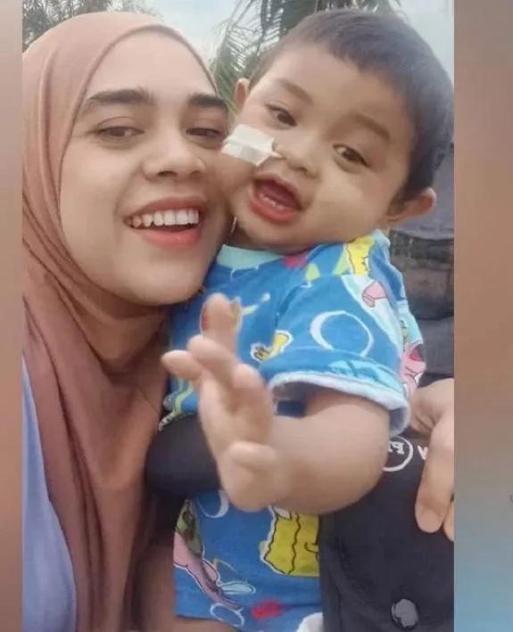 Kasih Ibu Hingga Ke Syurga. 'Ambillah Hati Ibu, Asalkan Farrel Kembali Sihat ibu’ 5 Kasih Ibu Hingga Ke Syurga. ‘Ambillah Hati Ibu, Asalkan Farrel Kembali Sihat ibu’