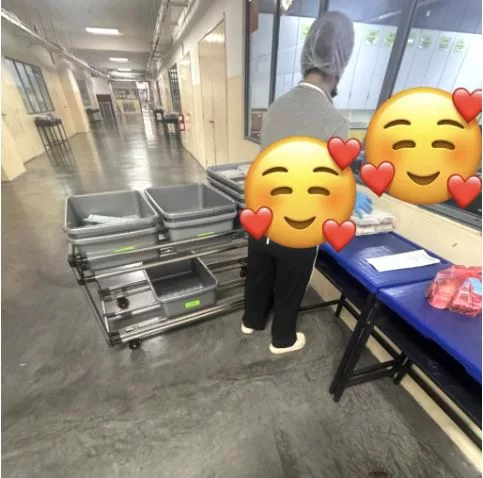 Sistem Kantin Digital Sekolah Ini Mengejutkan Ibu Bapa, Murid Tak Perlu Beratur Lagi 8 Sistem Kantin Digital Sekolah Ini Mengejutkan Ibu Bapa, Murid Tak Perlu Beratur Lagi