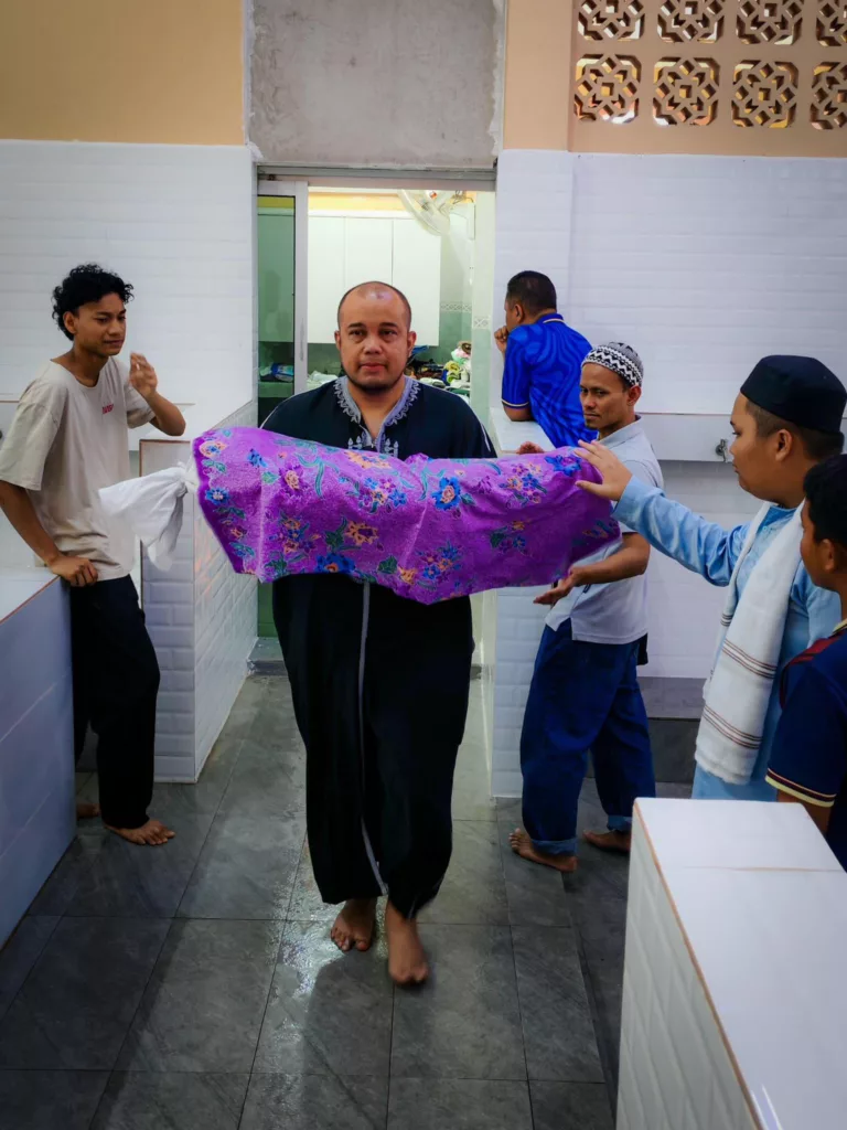 Tragedi Ramadan Lima Sekeluarga Terkorban, Detik Akhir Suspek Peluk Anak Undang Sebak & Pilu