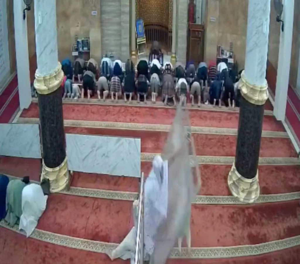 Ibu Luah Kecewa Komen Pelik-Pelik Tentang Anak Selepas Video Penghadang  Dalam Masjid Jatuh Hempap Anak Tular