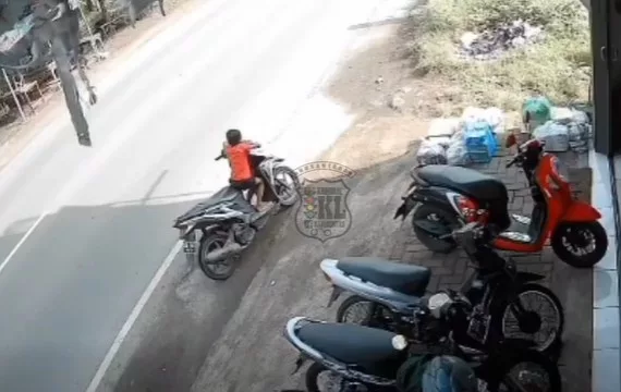 Anak Maut Dirempuh Pacuan Empat Roda, Ditinggal Seketika Atas Motosikal