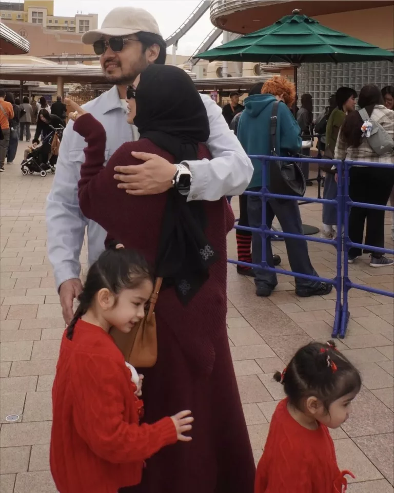 Izara Aishah Kongsi Cabaran Hamil Anak Ketiga, Mudah Pening & Hampir Pitam, “Rupanya Girl Juga” 8 Izara Aishah Kongsi Cabaran Hamil Anak Ketiga, Mudah Pening & Hampir Pitam, “Rupanya Girl Juga”