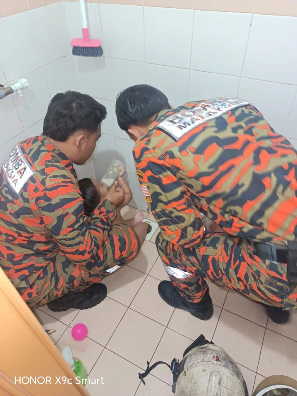 Kaki Anak 2 Tahun Tersepit Dalam Paip, Bilik Air Rupanya Paling Berisiko