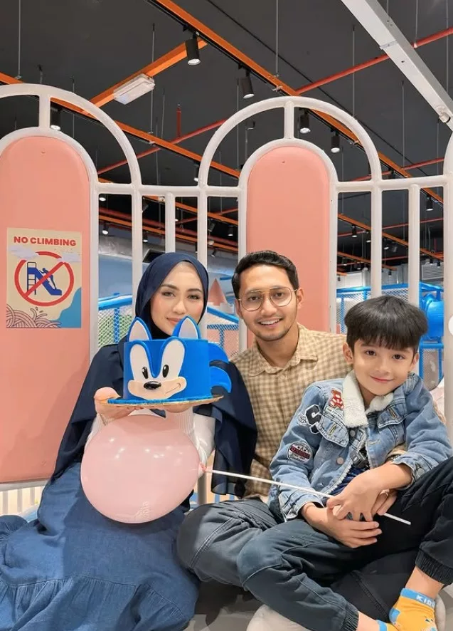 Sufian Suhaimi Bakal Timang Anak Pertama, Tak Sabar Bergelar Bapa! 8 Sufian Suhaimi Bakal Timang Anak Pertama, Tak Sabar Bergelar Bapa!