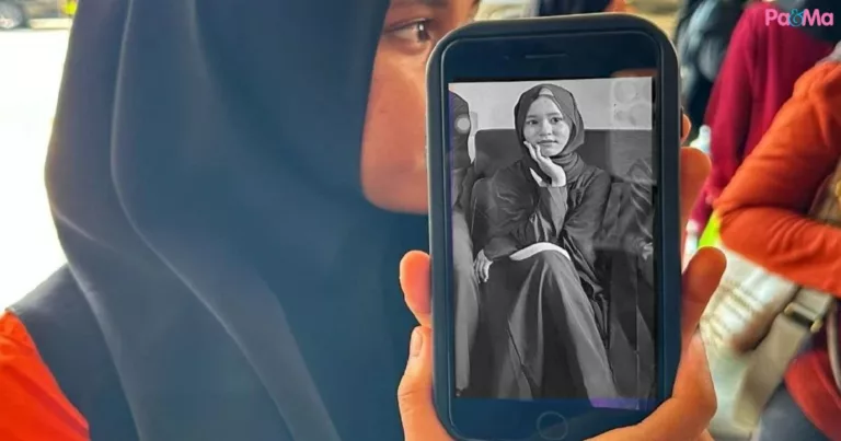 Jenazah Pelajar Tingkatan Satu Dikebumi Di Sisi Ibu, Ramai Sebak! 4 Jenazah Pelajar Tingkatan Satu Dikebumi Di Sisi Ibu, Ramai Sebak!