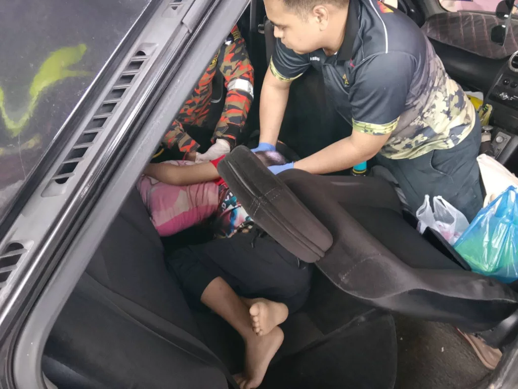Mata Tertusuk Besi Kusyen Kereta, Perjalanan Ke Kelas Agama Bertukar Detik Ngeri Buat Kanak-Kanak 6 Tahun