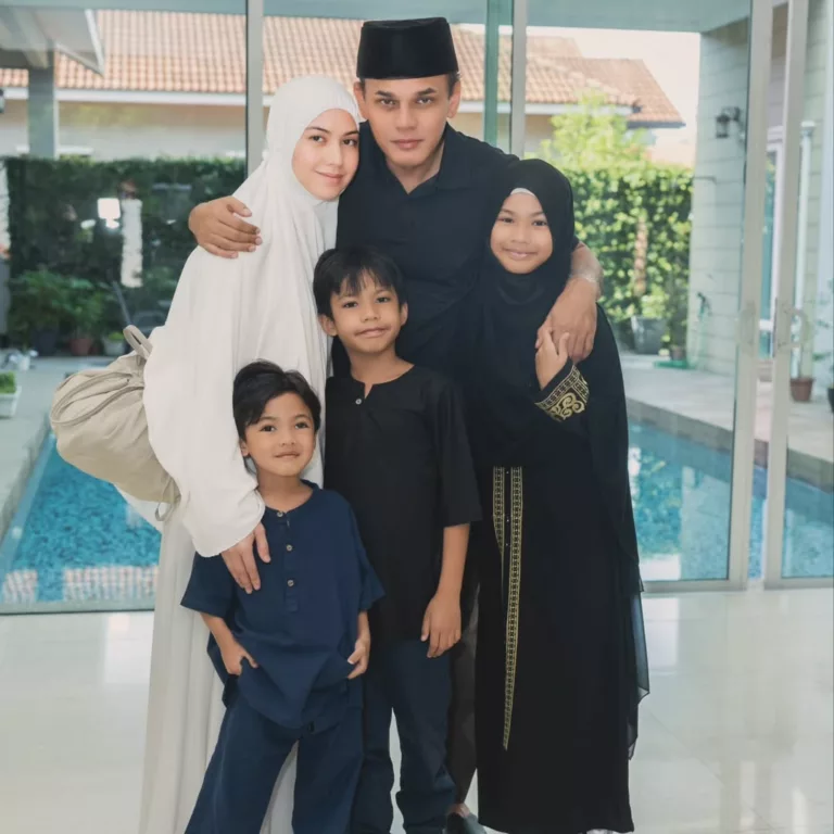 Lisa Surihani Berangkat Tunai Haji, Momen Perpisahan Dengan Anak-Anak Undang Sebak!