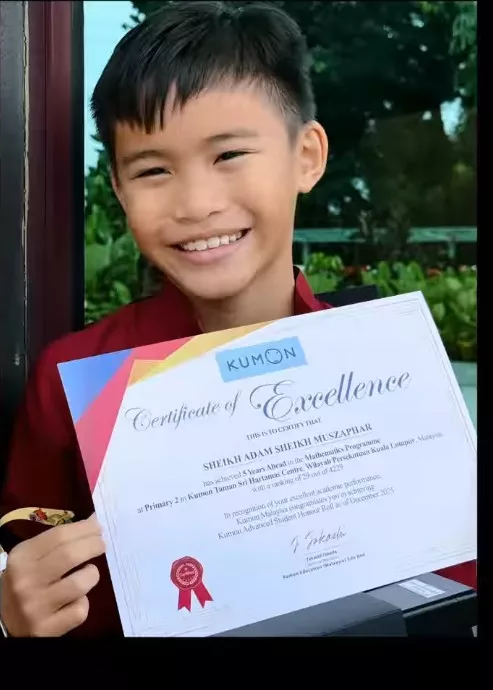 Anak Kembar Dr Sheikh Muszaphar Rangkul Pingat Antarabangsa, Umur 4 Tahun Dah Mula Belajar Matematik! 7 Anak Kembar Dr Sheikh Muszaphar Rangkul Pingat Antarabangsa, Umur 4 Tahun Dah Mula Belajar Matematik!