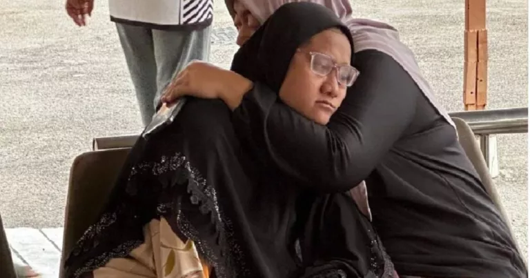 Ibu Luah Detik Pilu Kehilangan Anak 8 Tahun Dilanggar Van Depan Sekolah, “Saya Terlewat Beberapa Minit”