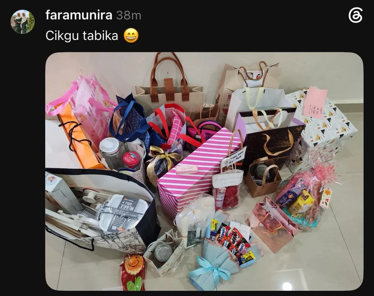 Fuh Hadiah Penuh Satu Bonet Kereta! Hari Guru Bertukar Jadi ‘Hari Rezeki’ Buat Cikgu