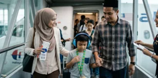 Bawa Anak Autisme Naik Kapal Terbang