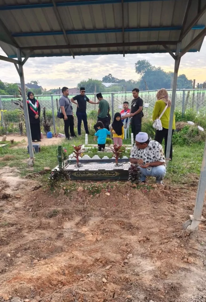 "Saya Mimpi Meninggal…” Tak Sangka Mimpi Itu Jadi Petanda, Ibu Ini Pergi Ketika Berpantang Tinggalkan Anak-Anak 11 “Saya Mimpi Meninggal…” Tak Sangka Mimpi Itu Jadi Petanda, Ibu Ini Pergi Ketika Berpantang Tinggalkan Anak-Anak