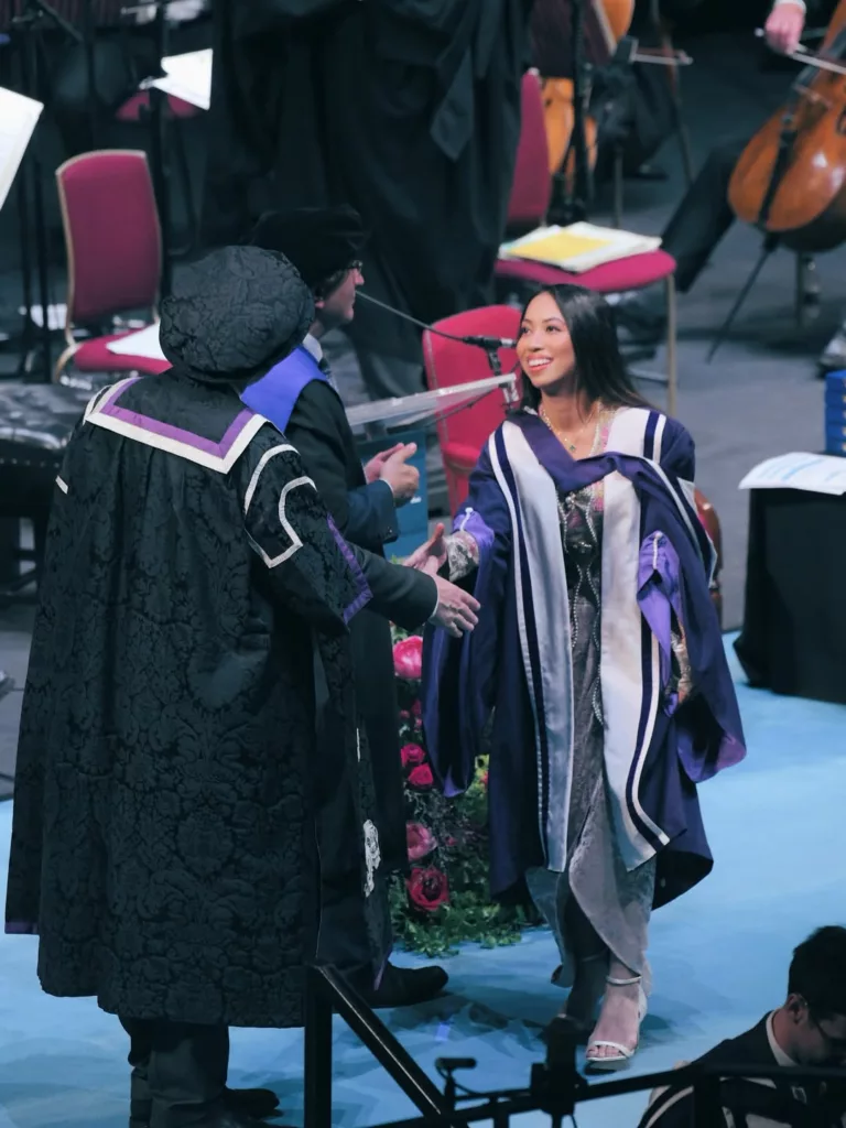 Dr Amalina Tamat Pengajian PhD, Coretan Buat Dua Puteri Sentuh Hati Ramai!