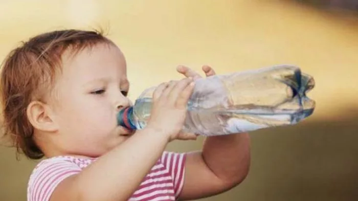 El Niño Dijangka Melanda Hingga 2027, Ibu Bapa Perlu Lebih Peka Risiko Cuaca Panas Kepada Anak 8 El Niño Dijangka Melanda Hingga 2027, Ibu Bapa Perlu Lebih Peka Risiko Cuaca Panas Kepada Anak