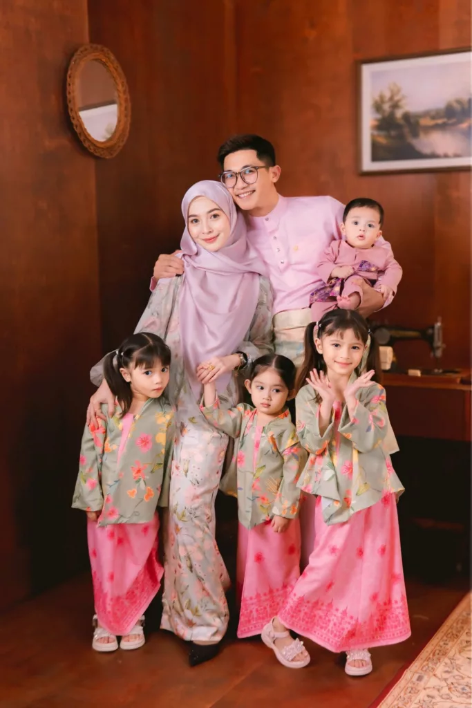 Hanya Upload Gambar Asal Kepada ChatGPT! Hasil Memang Cantik, Wanita Ini Kongsi Cara Nak Prompt! 11 Hanya Upload Gambar Asal Kepada ChatGPT! Hasil Memang Cantik, Wanita Ini Kongsi Cara Nak Prompt!