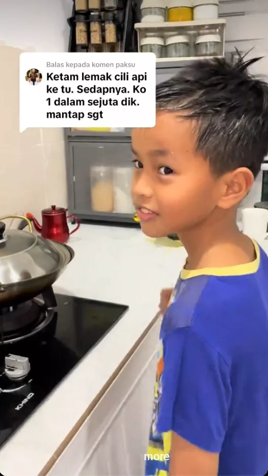 Anak 10 Tahun Pandai Memasak, Sikap Rajin Muhammad Adam Buat Ramai Kagum! 7 Anak 10 Tahun Pandai Memasak, Sikap Rajin Muhammad Adam Buat Ramai Kagum!