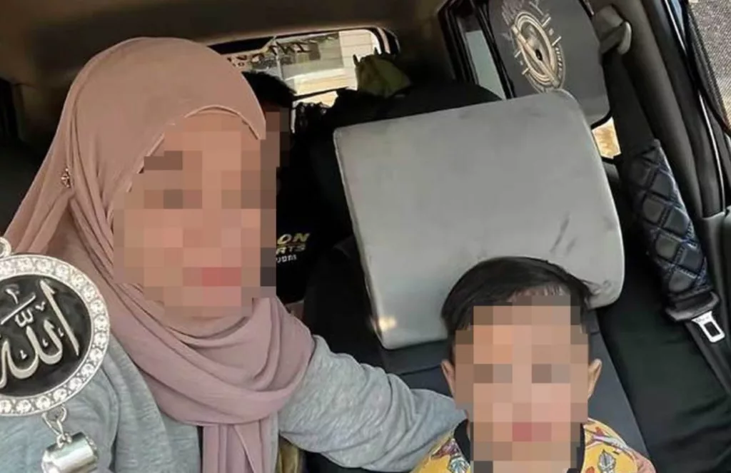 Ibu Tunggal Tekad Tinggal Dalam Kereta Demi Anak-Anak, Tak Sanggup Berpisah!