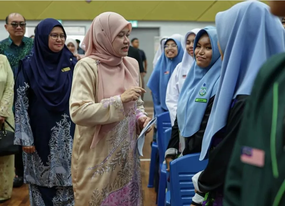 10 Sekolah Setiap Daerah Bakal Melalui Reformasi, Terima Peruntukan Sehingga RM100,000