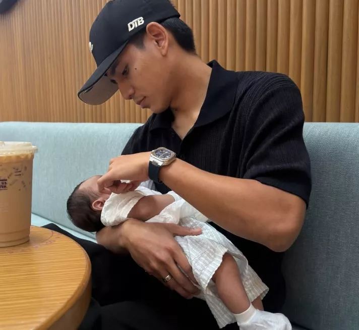 Eyka Farhana Kongsi Sisi Akhyar Sebagai Bapa, "Dia Cukup Teliti Bab Anak" 10 Eyka Farhana Kongsi Sisi Akhyar Sebagai Bapa, “Dia Cukup Teliti Bab Anak”