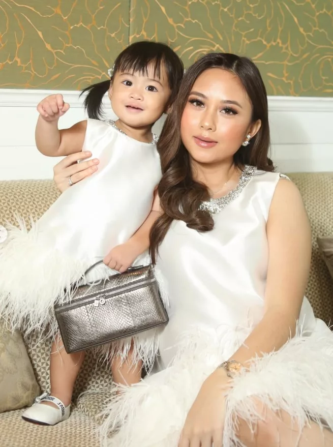 Intan Najuwa Lega Pemulihan C-Section Cepat, Kini Lebih Kuat Jadi Ibu Anak Dua! 8 Intan Najuwa Lega Pemulihan C-Section Cepat, Kini Lebih Kuat Jadi Ibu Anak Dua!