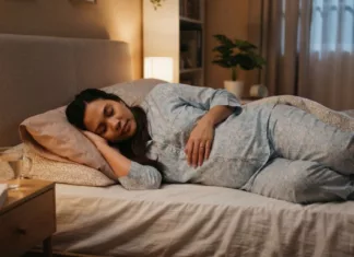 Tidur Mengiring Ketika Hamil 28 Minggu, Kiri Atau Kanan, Mana Lebih Selamat? Tidur Mengiring Ketika Hamil 28 Minggu, Kiri Atau Kanan, Mana Lebih Selamat?