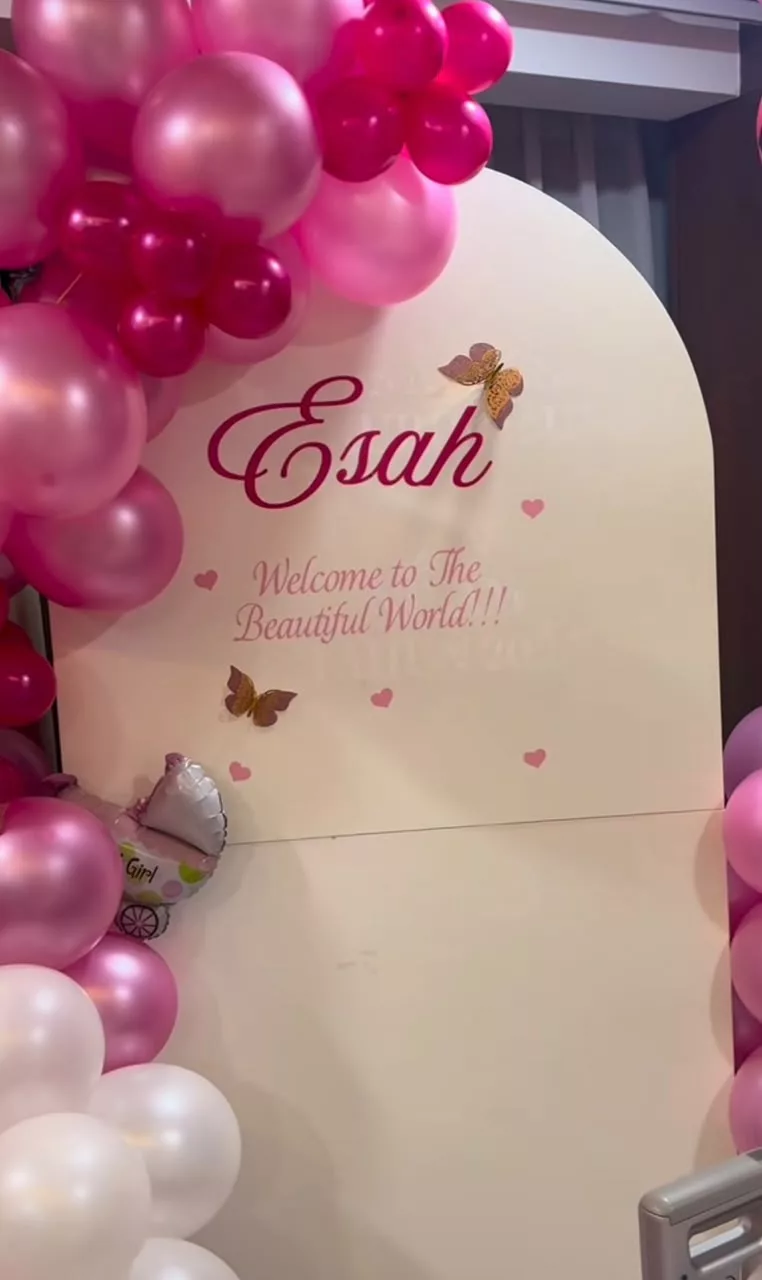 Sharifah Shahirah Timang Cucu Kedua, Nama Ésah' Raih Perhatian 7 Sharifah Shahirah Timang Cucu Kedua, Nama Ésah’ Raih Perhatian