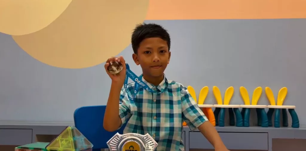Hebatnya Anak Malaysia! Murid Darjah 4 Bakal Ke Itali Selepas Cipta Nama Di Qatar 9 Hebatnya Anak Malaysia! Murid Darjah 4 Bakal Ke Itali Selepas Cipta Nama Di Qatar