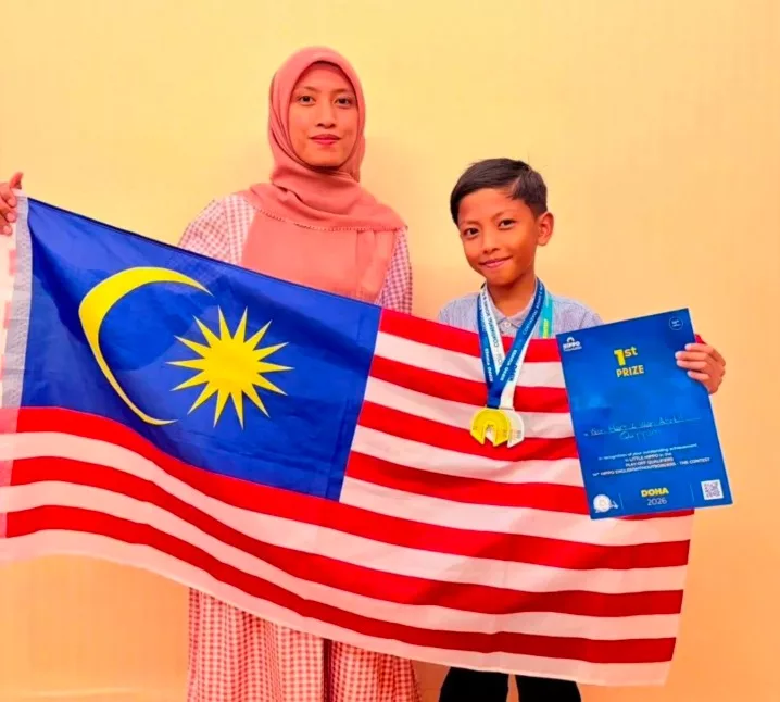 Hebatnya Anak Malaysia! Murid Darjah 4 Bakal Ke Itali Selepas Cipta Nama Di Qatar 10 Hebatnya Anak Malaysia! Murid Darjah 4 Bakal Ke Itali Selepas Cipta Nama Di Qatar