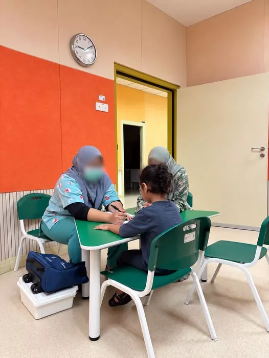 Azmi Saat Sebak Kongsi Anak Disahkan Spektrum Autisme, “Khalisa Masih Khalisa Yang Sama” 5 Azmi Saat Sebak Kongsi Anak Disahkan Spektrum Autisme