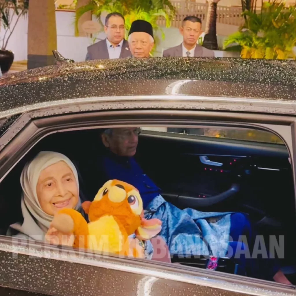 ‘Kalau Kenal Tok, Mesti Tahu Tentang Plushies…’ Cucu Kongsi Sisi Comel Tun Dr Siti Hasmah 5 ‘Kalau Kenal Tok, Mesti Tahu Tentang Plushies…’ Cucu Kongsi Sisi Comel Tun Dr Siti Hasmah