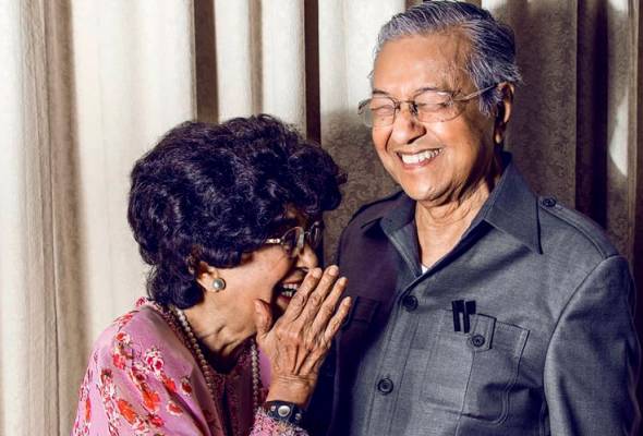 Tak Pernah Guna Rotan, Ini Cara Allahyarham Tun Dr Siti Hasmah Didik 7 Anak 6 Tak Pernah Guna Rotan, Ini Cara Allahyarham Tun Dr Siti Hasmah Didik 7 Anak
